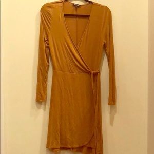 Mustard Express Long Sleeve Side Tie Dress Sz S